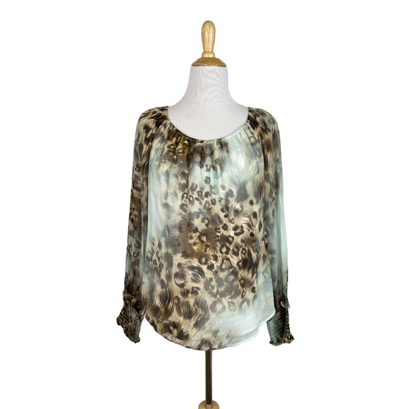Karen Kane Leopard SMOCKED SLEEVE TOP XS - Picture 1 of 5
